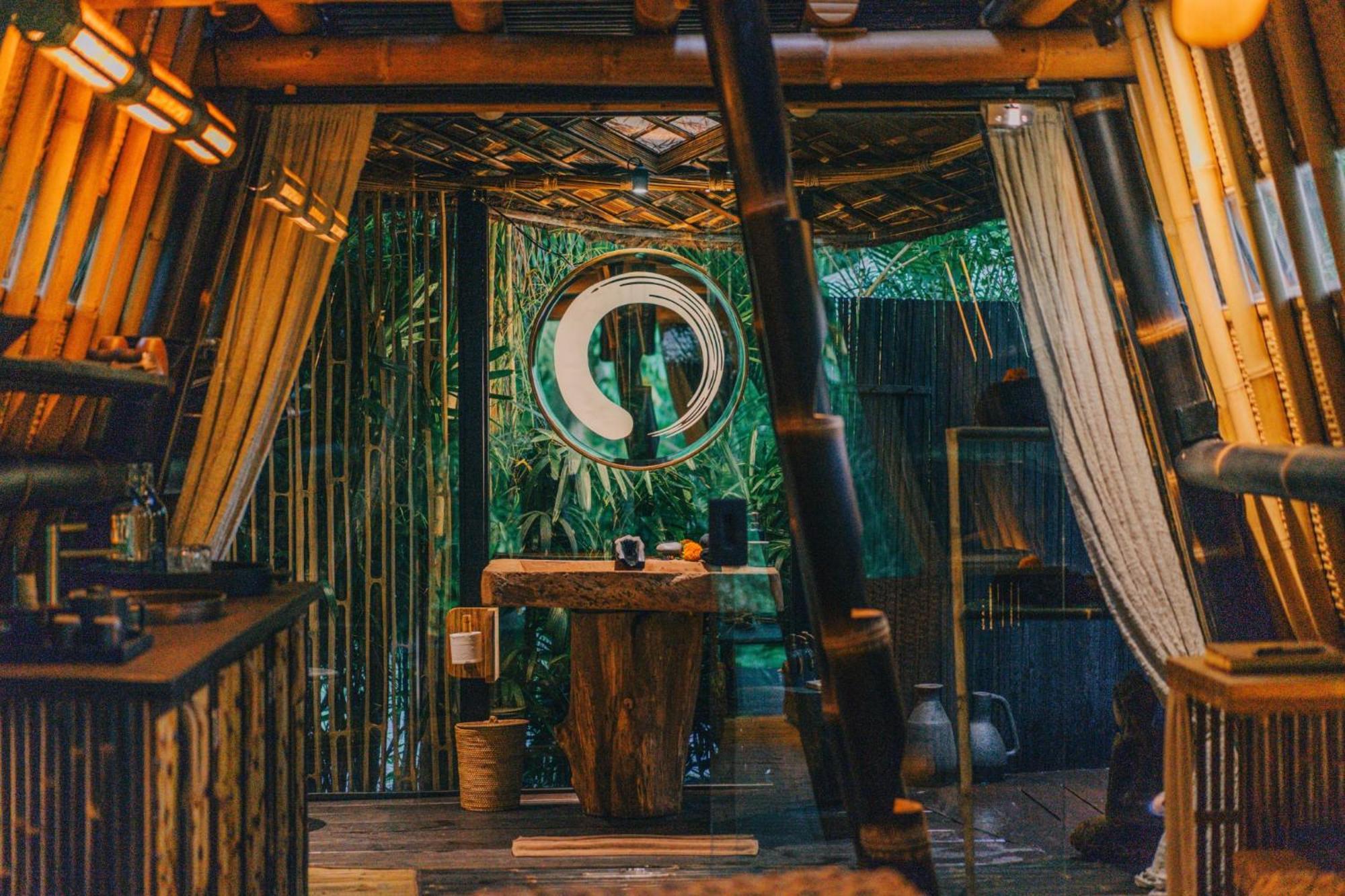 Hideout Eco Bamboo House Bali Villa Selat Exterior photo